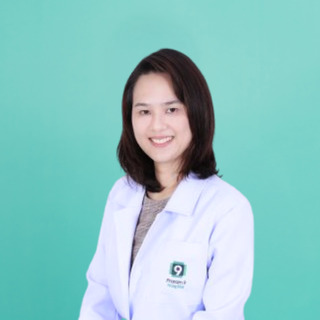 พญ. รติกร สุนทรารัตน์พงษ์