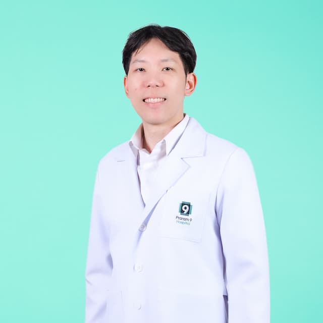 CHINAVICH SRIYUENYONG,DDS,M.D.